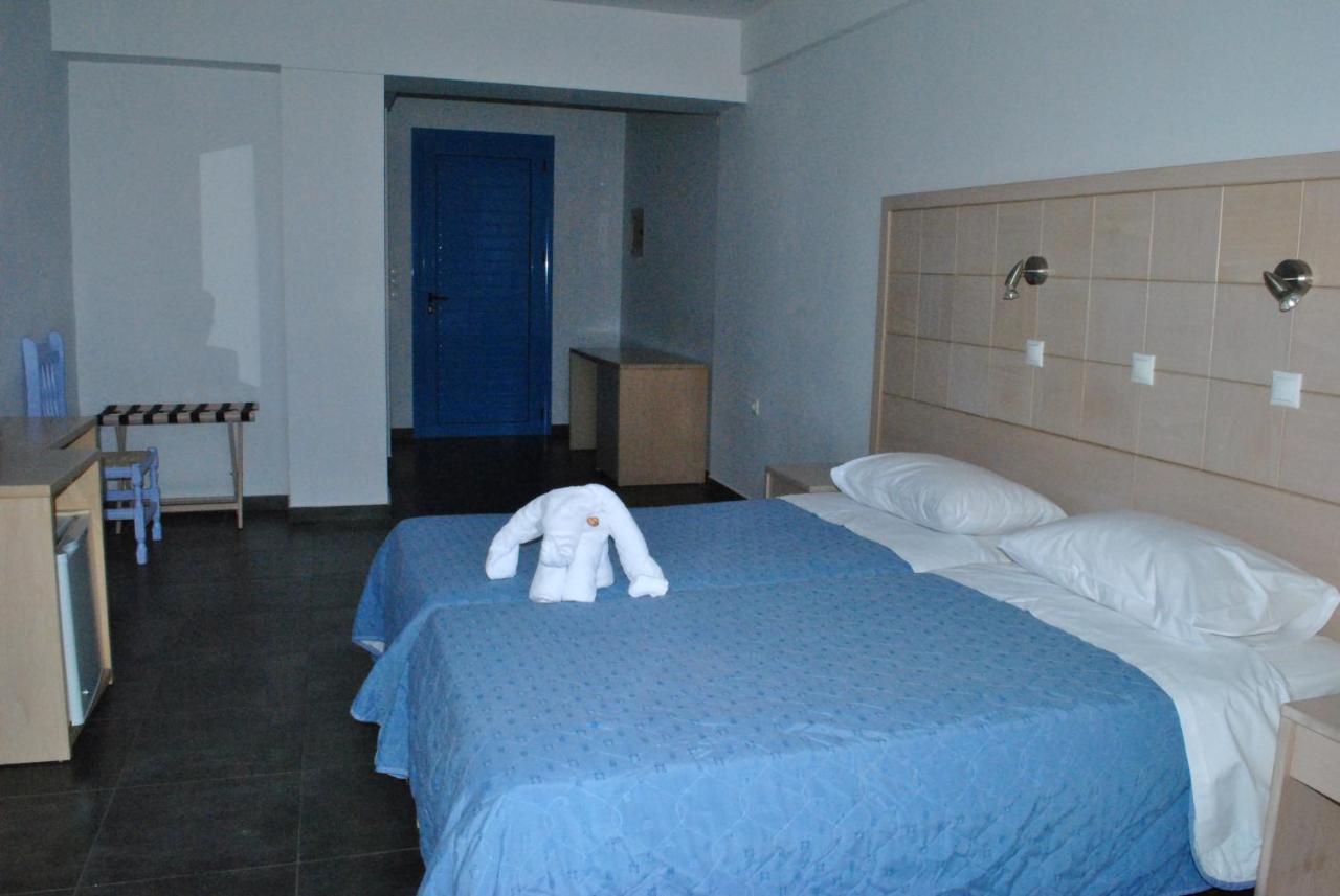 Hotel Aris Толо Екстер'єр фото